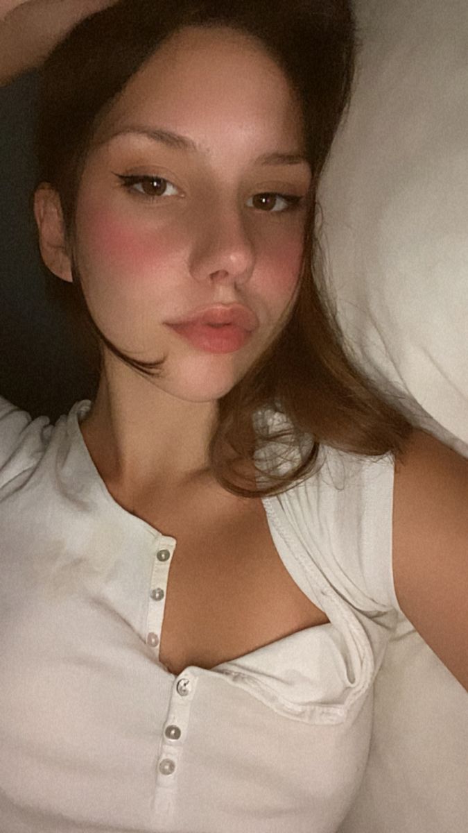 Premium escort profile on Skip The Games App